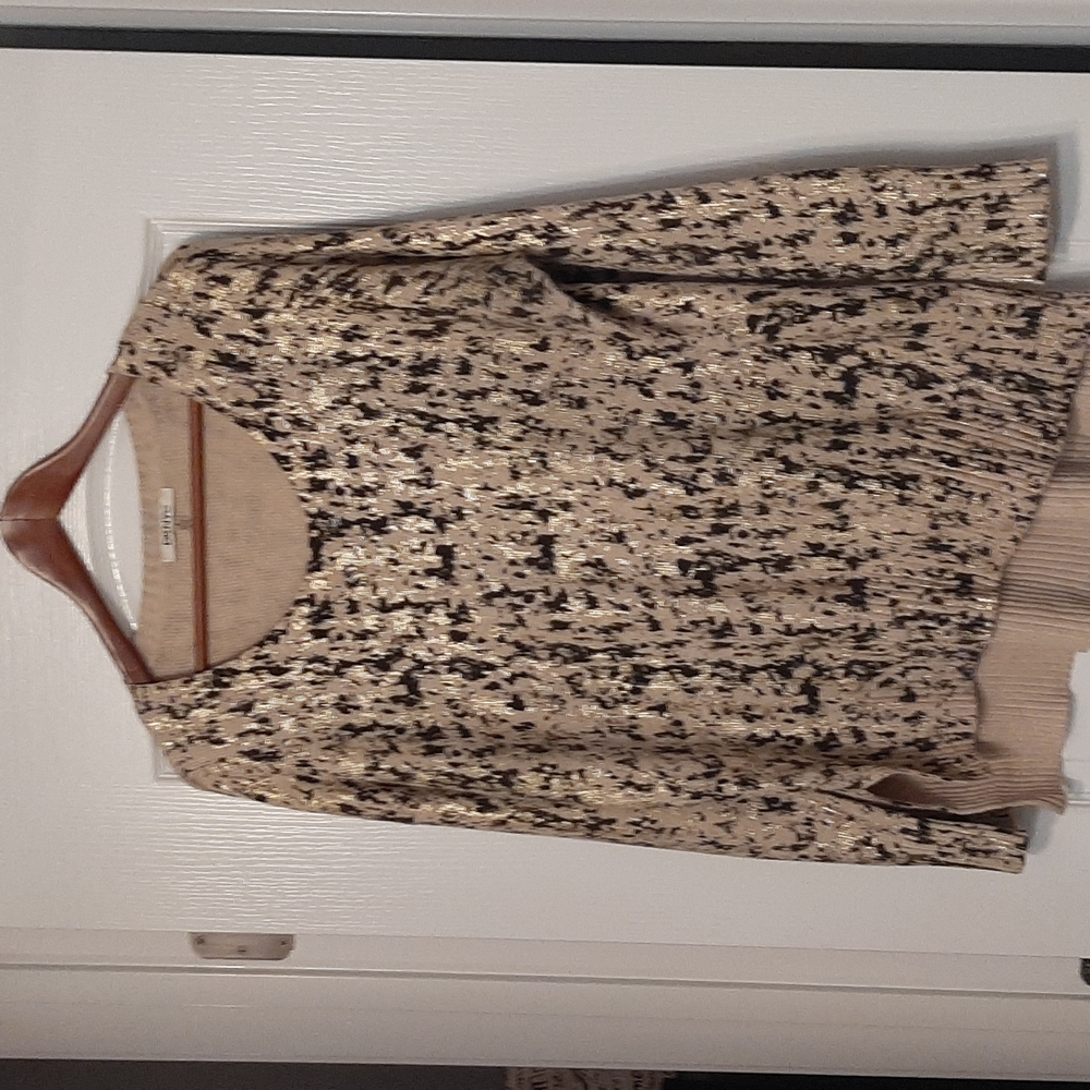 DKNYC Sweater - GUC - Black, Gold, & Tan - a little more wear under arm pits - M